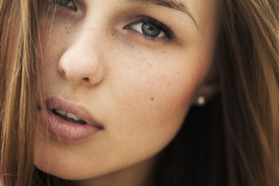 为什么女人生完孩子脸上会长斑 长斑原因是什么