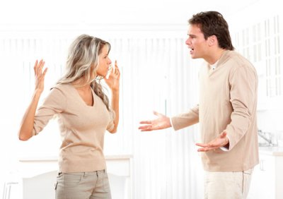 老是和老公吵架是什么原因 夫妻之间吵架该怎么主动和好呢