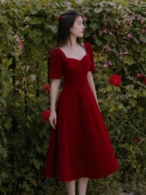 2022小红裙流行款式图片