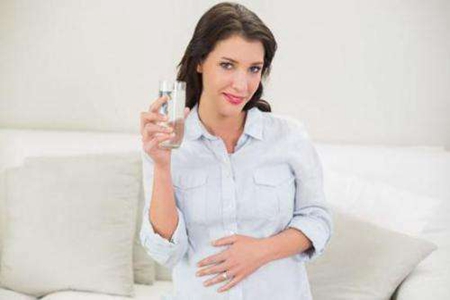 多喝水对女人的好处 女人多喝水有什么好处？_http://www.tianyiqj.com_热点资讯_第4张