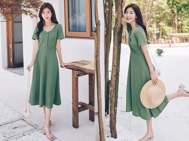 今年夏季流行绿色连衣裙款式
