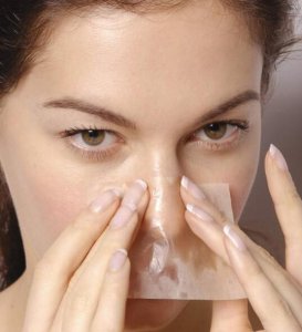 鼻头贴的危害是什么?怎么正确去黑头