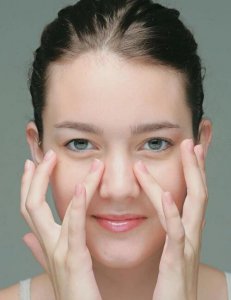 过敏用什么眼霜好 过敏性皮肤用什么眼霜？