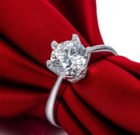 最新款钻石结婚戒指图片
