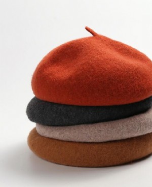今年冬季最流行的几款女帽