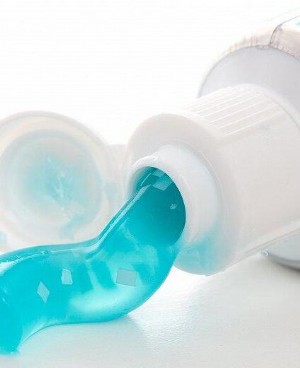 美白牙膏真的能美白牙齿吗？建议最好不要长期使用！