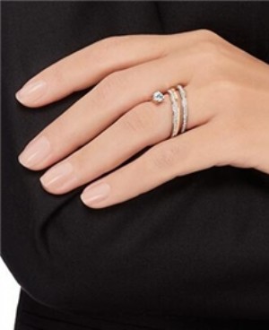 施华洛世奇戒指款式 2022年施华洛世奇戒指凸显指尖优雅