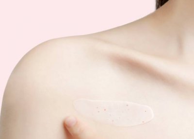 身体乳怎么涂抹皮肤吸收好 身体乳的正确使用方法