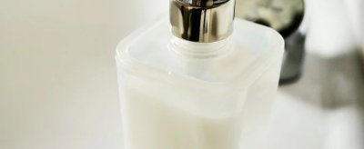 磨砂洗面奶伤害皮肤吗 不同肤质应选择什么样的洗面奶