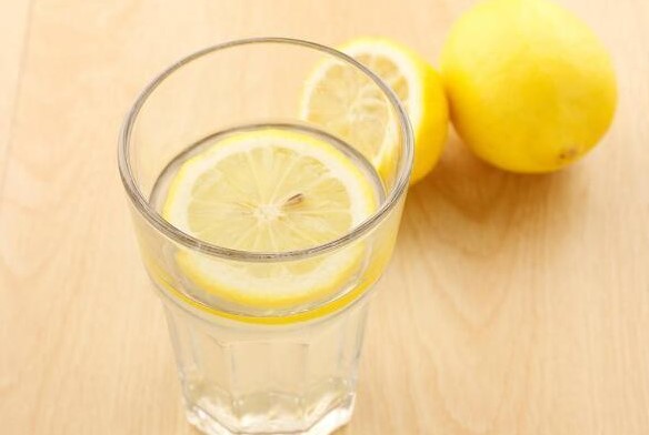 柠檬水可以美白皮肤吗