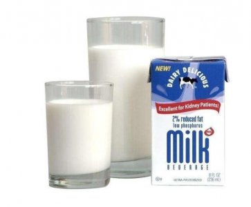 酸奶和牛奶哪个长痘 痘痘形成的原因