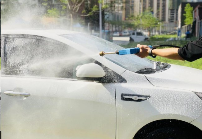 汽车三个月不洗车伤车漆吗