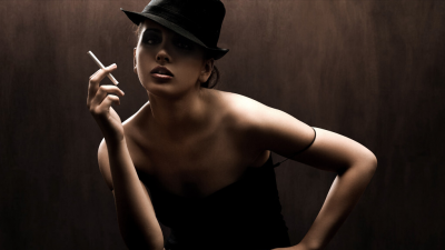 一个女孩抽烟说明什么 喜欢抽烟的女人都是什么样的人
