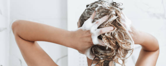 染完头发可以用洗发水吗