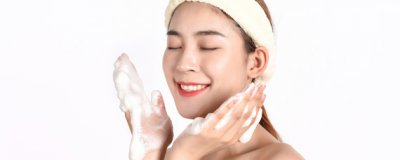 洗好脸可以直接涂防晒霜吗 洗完脸可以直接涂防晒霜吗？