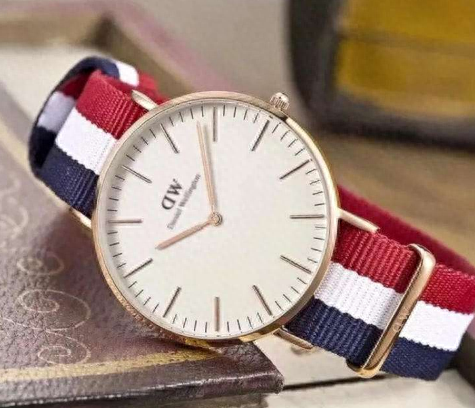 dw手表是什么牌子？属于什么档次？