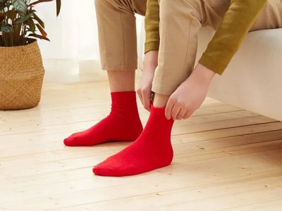 过年为什么要穿红袜子 春节穿袜子有什么讲究